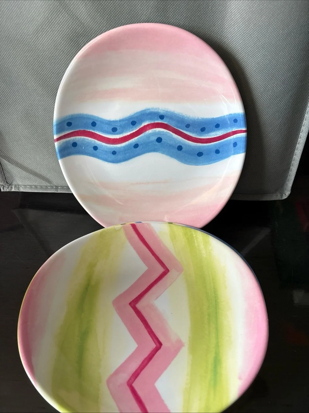 Pottery Barn Kids Pastel Melamine Egg Plate - Set 4 pieces